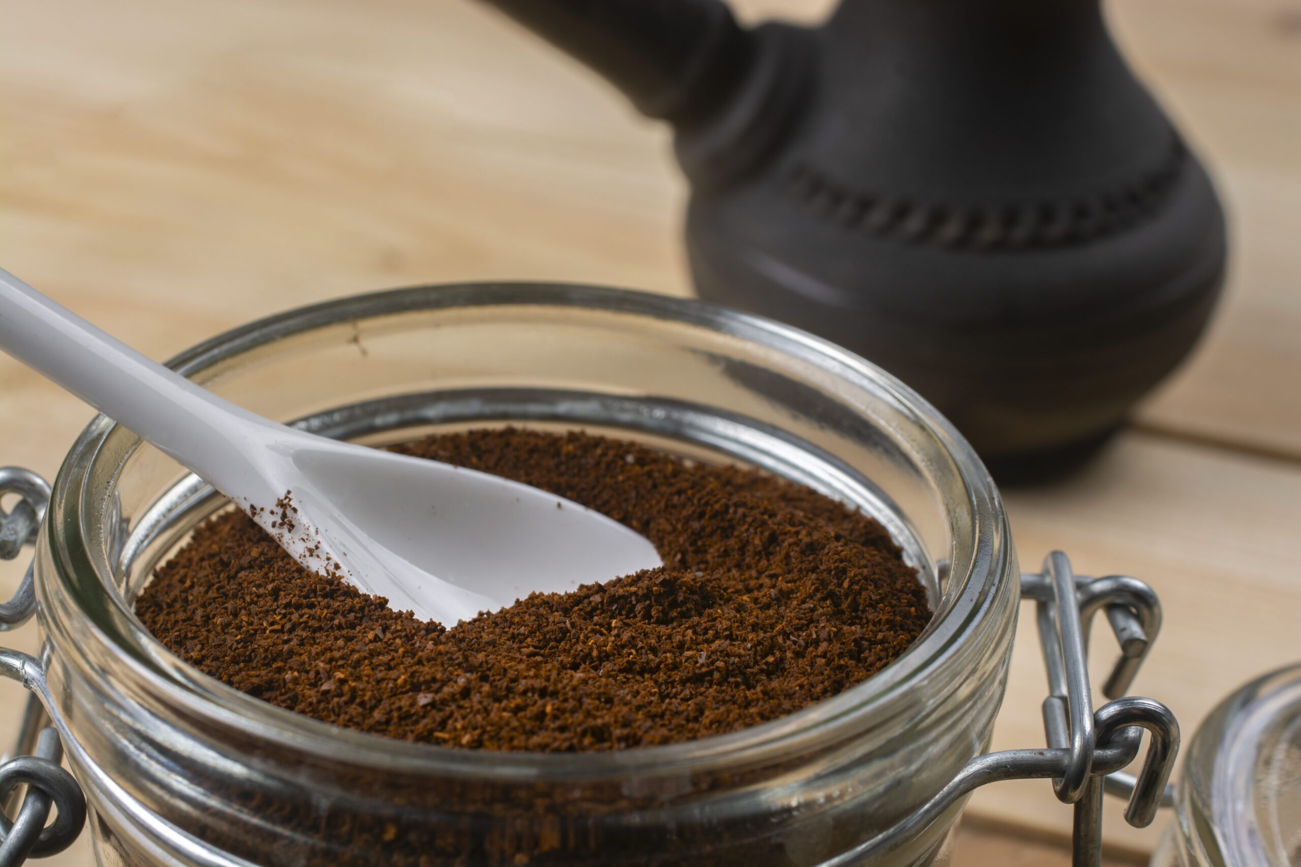 coffee grounds for gardening