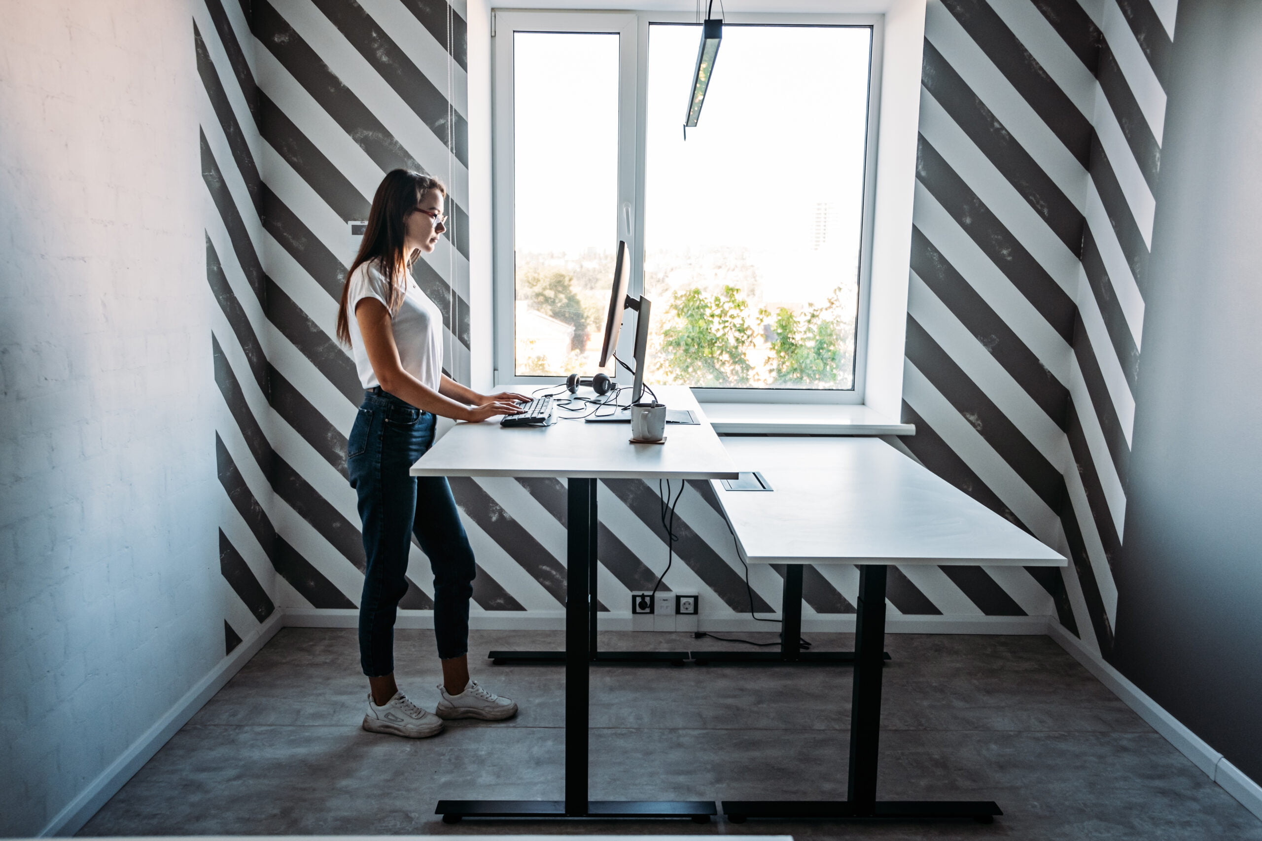 health benefits of a standing desk